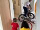 Brumotti in bicicletta