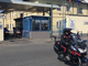 Spedizione punitiva mandata dalla ex per picchiarlo e rapinarlo: i carabinieri li arrestano