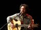 Carlo Pestelli al FolkClub: &quot;Di nuovo nel tempio della musica: canto l'ironia del precariato moderno&quot;