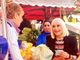 Raffaella Carrà al mercato