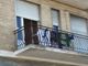Inquilini misteriosi in un edificio di via Veglia: i cittadini chiedono chiarimenti