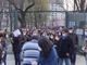 persone in coda per entrare al palazzetto di Torino