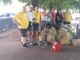 Nichelino, il comitato di quartiere Juvarra ripulisce i guardini di via 1° Maggio: “Area restituita ai bambini” (FOTO)