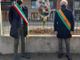 Sindaco e presidente del consiglio comunale davanti alla rsa di Venaria