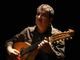 Mauro Palmas sul palco del FolkClub
