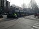 Auto in contromano viene colpita dal tram 4 in piazza San Gabriele di Gorizia: linea bloccata