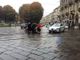 Incidente tra motorino e auto, traffico bloccato in piazza Solferino a Torino