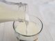Latte in bicchiere