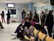 Persone in attesa di una visita ospedaliera