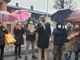 Venaria, il caso della rsa Piccola Reggia: sit in di figli e parenti davanti alla struttura (VIDEO)