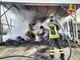 Incendio di rotoballe in un fienile a Villar Dora