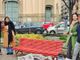 8 marzo: la panchina rossa dell'aiuola Ginzburg prende di nuovo colore