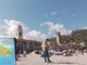 Panorama di Noli con gioco da tavola in primo piano