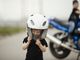 Come funziona e chi può richiedere l'assicurazione moto familiare
