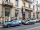 volante della Polizia all'esterno degli uffici Edisu