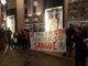 Anarchici torinesi protestano di fronte a Benetton