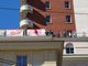 A Torino operai in protesta sulla torre littoria di piazza Castello (VIDEO)