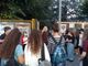 studenti all'esterno del Regina Margherita