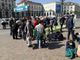 Al via il weekend degli scambi: già tanta gente in piazza Vittorio per il Panini Tour