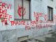 sede lega in barriera vandalizzata