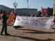 Stop agli sfratti, manifestazione davanti alla Prefettura: a Torino nel 2017 più di 2.700 sgomberi (VIDEO)