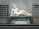 Dorabella e Poldo: due statue, due fiumi e due innamorati La “vera storia” che si nasconde dietro le fontane di piazza CLN