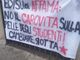 Lo striscione affisso fuori dalla Sala studio Edisu in via Buonarotti