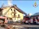 Tetto in fiamme a Bardonecchia, intervengono i vigili del fuoco