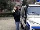 Coronavirus, Tolardo con il megafono per le vie di Nichelino: &quot;State a casa, vedo troppi cani che portano in giro i loro padroni&quot; (VIDEO)