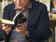 Vito Montrone con i suo romanzo