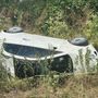 Auto si ribalta e poi finisce nei prati: paura sulla tangenziale nord