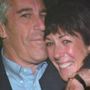 Rapporti con Trump, 'libro nero' clienti e ombre su suicidio Epstein: la verità di Ghislaine Maxwell