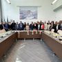 Foto di gruppo degli esponenti di tutti i Comuni coinvolti
