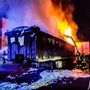 A fuoco ditta di rifiuti a Castellamonte, i pompieri domano le fiamme