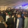 Cene in piazza e passi di danza: Cercenasco fa festa col palchetto