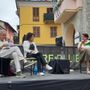 Monica Barotto, a destra, sul palco di Una Torre di Libri
