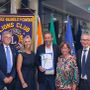 La consegna della pergamena al presidente Roberto Bruno La consegna della pergamena al presidente Roberto Bruno