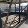 Dehors trasformati in dormitori, marciapiedi latrine e camper ovunque