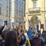 Flash mob dei librai davanti al Comune di Torino