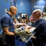 L'astronauta Luca Parmitano in visita a Thales Alenia Space