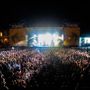 10 anni di Flowers Festival: tra gli artisti Lucio Corsi, Willie Peyote, Fabri Fibra, Afterhours