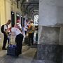 I Guardian Angels di Torino cercano aiuto: “Ci servono due carrelli per aiutare i senzatetto”