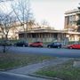 Senza strisce davanti alla scuola, allarme sicurezza alla materna Agazzi