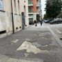 Le condizioni dei marciapiedi di via Borgaro