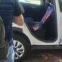 I ladri hanno portato via l'intera portiera dell'auto