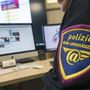 Pedopornografia, arrestato un uomo a Torino:  sequestrati video e immagini
