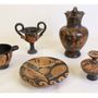 Alcuni dei reperti archeologici ritrovati dai carabinieri
