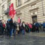 Protesta davanti a Palazzo Lascaris per il nuovo Piano socio sanitario