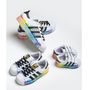 Mimanera e la trasformazione della sneaker in oggetto culturale