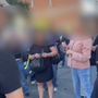 Tensioni di fronte a una scuola durante volantinaggio di Gioventù Nazionale Tensioni di fronte a una scuola durante volantinaggio di Gioventù Nazionale